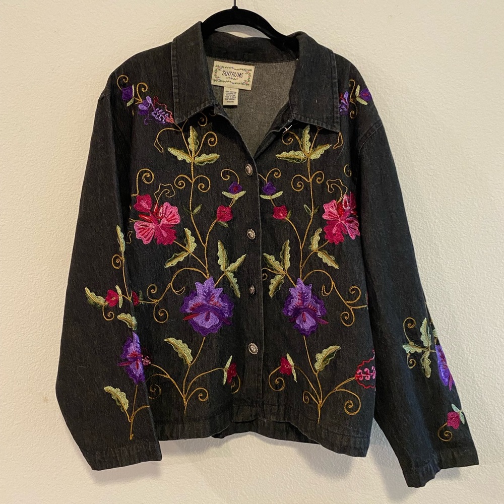 Vintage Embroidered Floral Denim Button Up Western Blouse Top